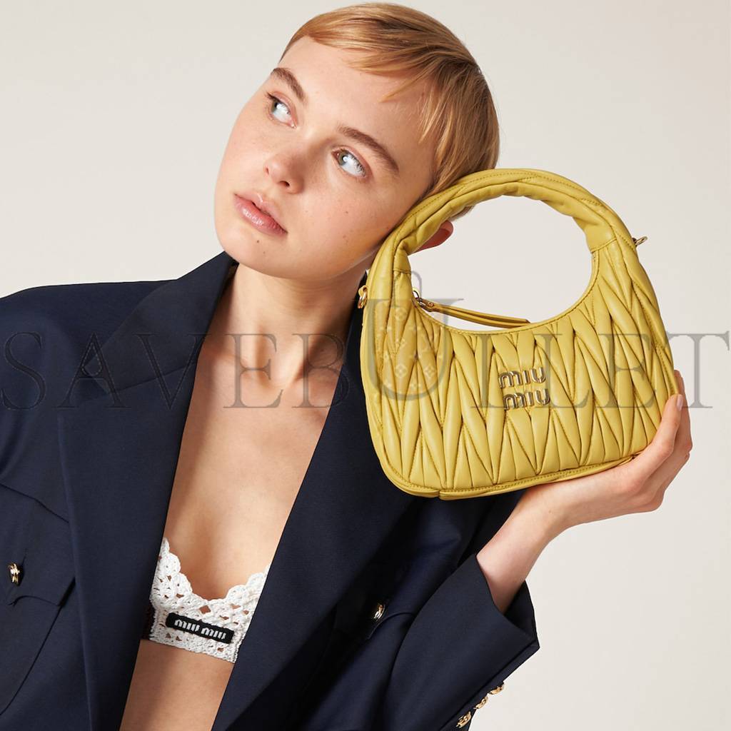 M1v M1v wander matelassÉ nappa leather hobo bag 5bc125 (20*17*6cm)